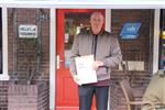 Leon Gijtenbeek wint met de extra loterij een week vissen,